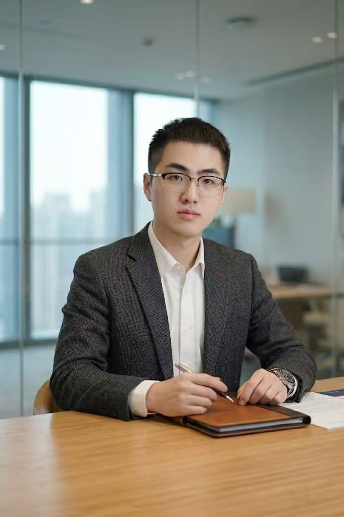 Zefan Wang portrait